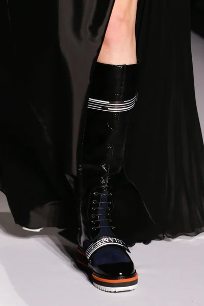Look 17